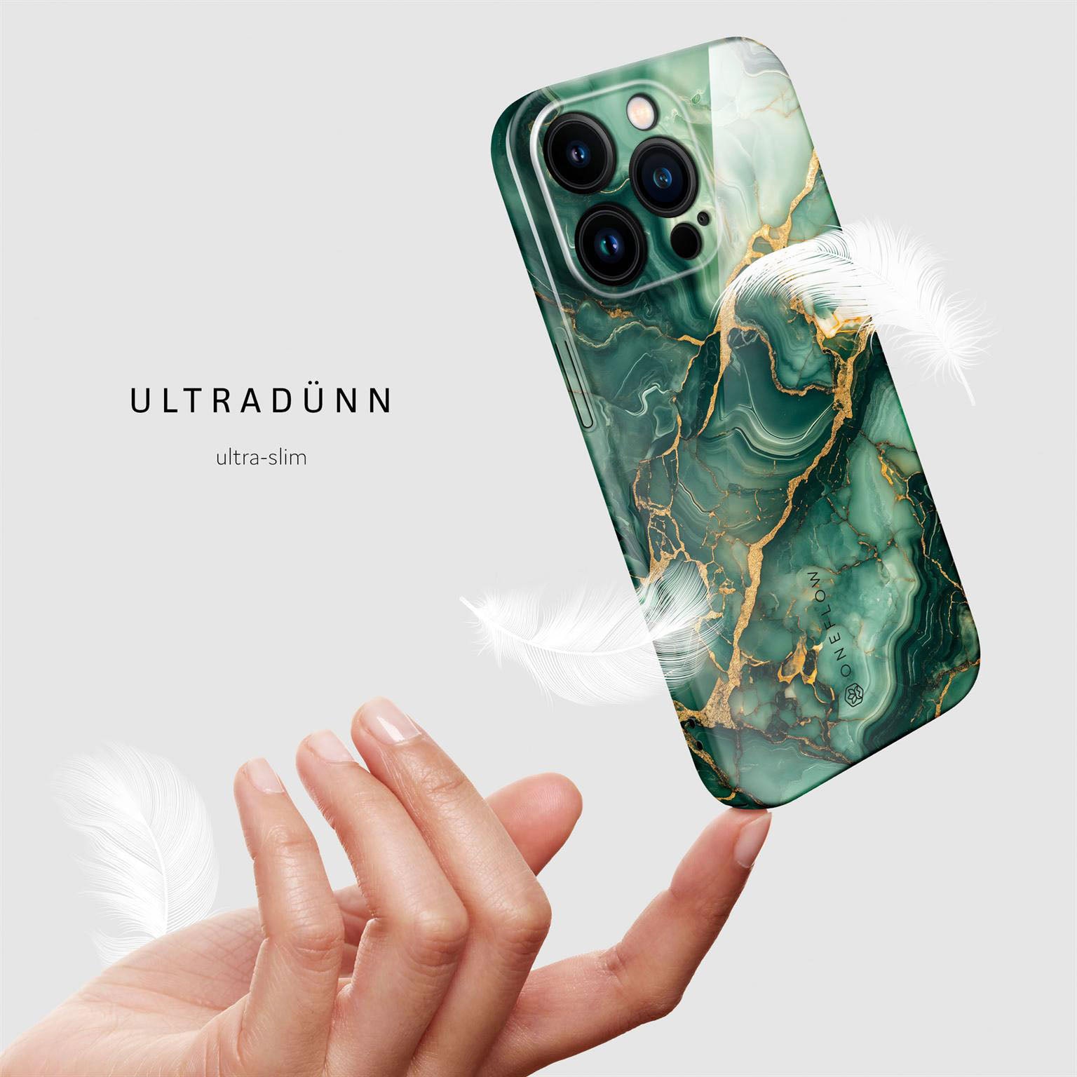 Bliss Cover für iPhone 15 Pro in der Farbe Emerald Flow (Grün)