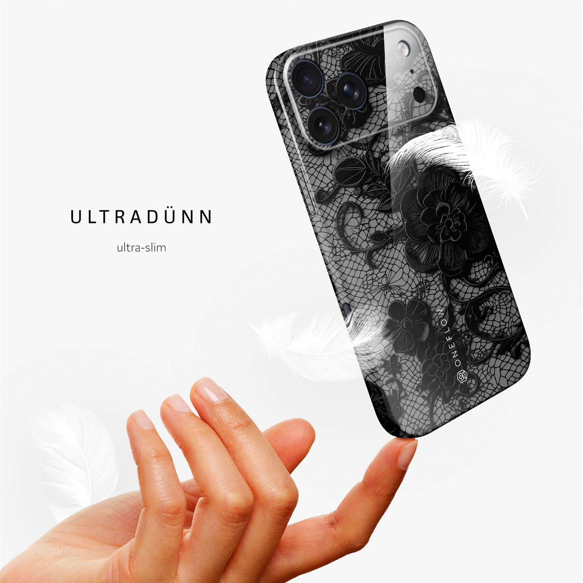 Splash Case für iPhone 18 Pro in der Farbe Delicate Dream (Schwarz)