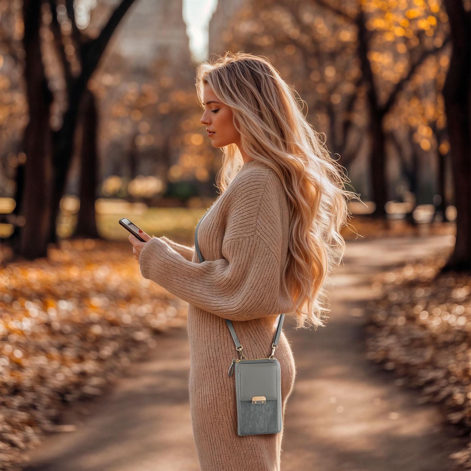 Bliss Purse in der Farbe Smoky Gray (Grau)